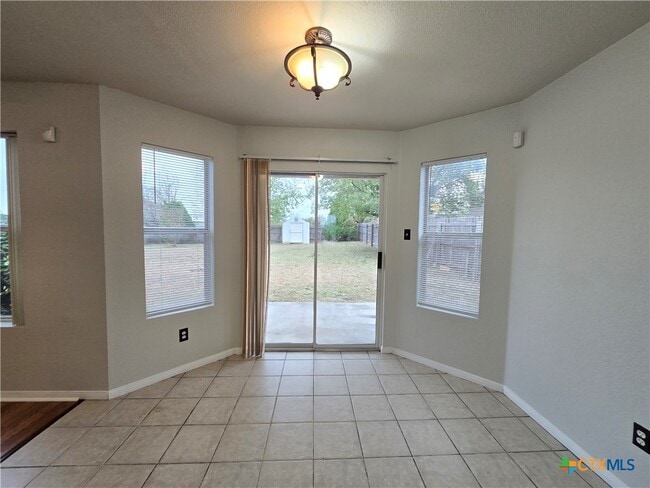 Building Photo - 4407 Paintbrush Dr