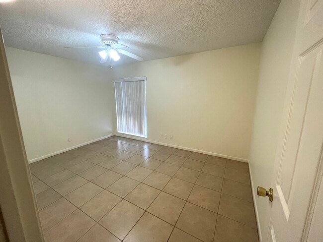 Building Photo - 4928 Sable Pine Cir