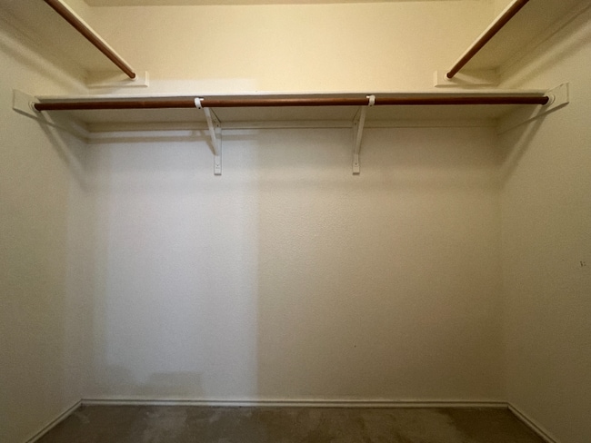 Building Photo - 162 Challenger