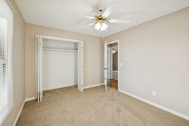 Building Photo - 353 Branham Mill Rd
