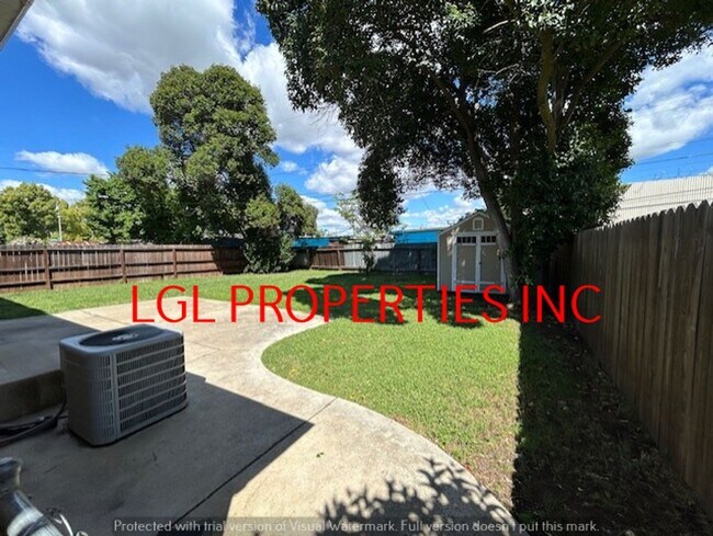 Building Photo - 6207 Booth Ln