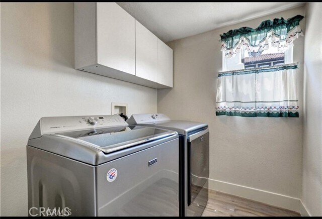 Building Photo - 575 Rembrandt Dr