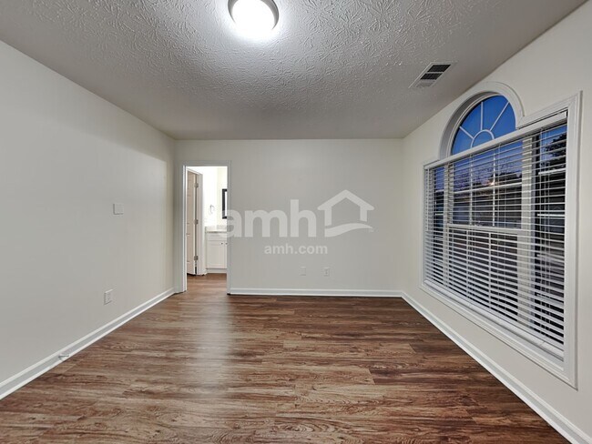 Building Photo - 4618 Noah Overlook W