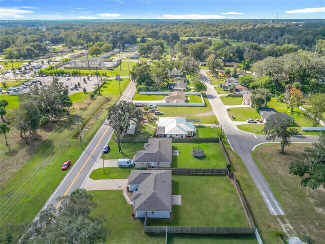 Building Photo - 1954 NW 21st Ave