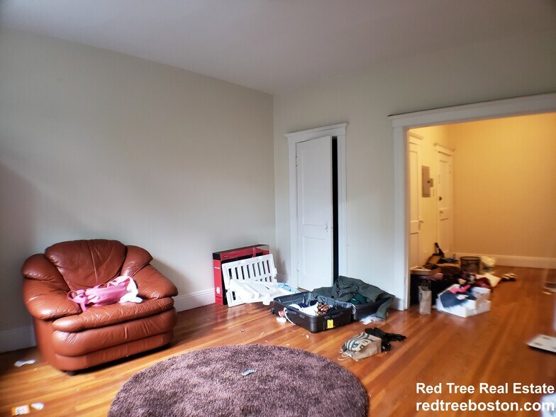 Building Photo - 9 Egremont Rd