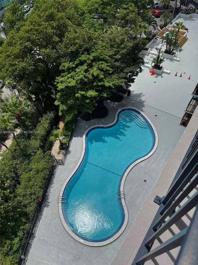 Building Photo - 1450 Brickell Bay Dr