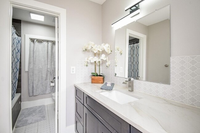 Building Photo - 7618 Highmeadow Dr