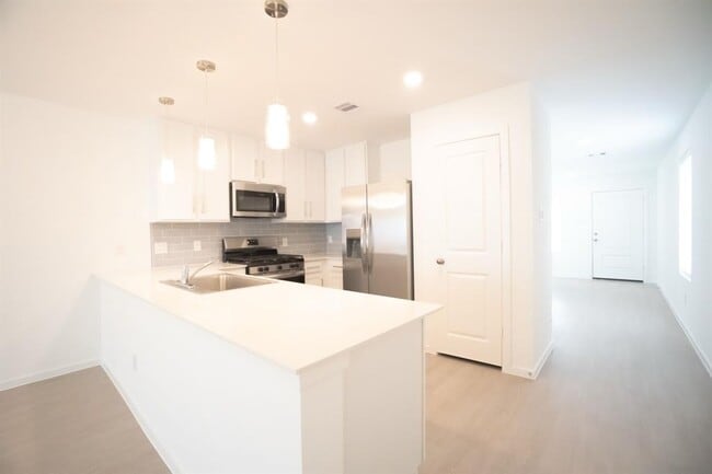 Building Photo - 1107 Rustic Willow Dr