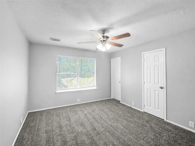 Building Photo - 19227 Indian Stone Ln