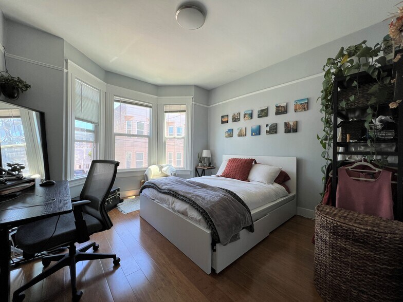 Building Photo - 26 San Carlos St