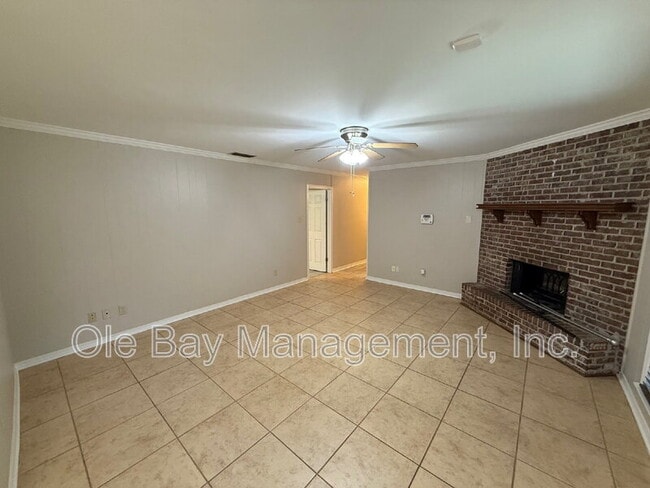 Building Photo - 1041 Choctaw Bluff Rd