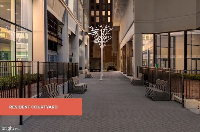 Building Photo - 200 N 16th St