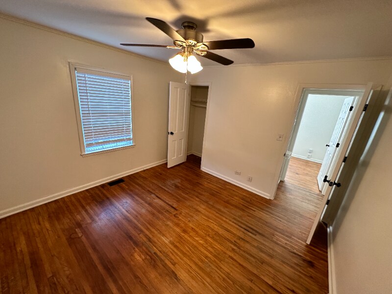 Building Photo - 1338 S Pittsburg Ave