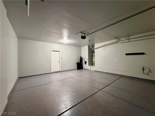 Building Photo - 4414 Peressini St