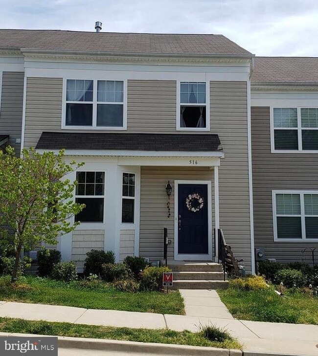 Primary Photo - 516 English Oak Ln