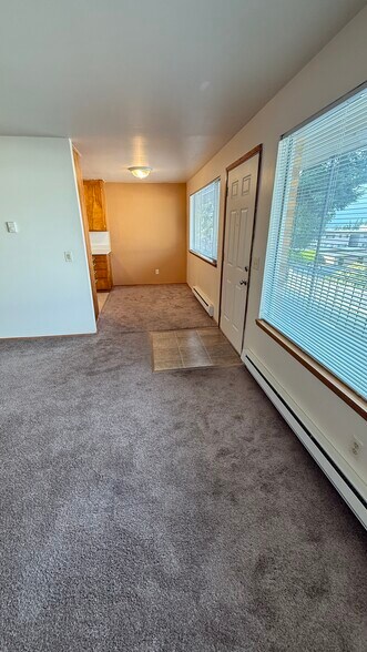 Building Photo - 1123 5th Ave S