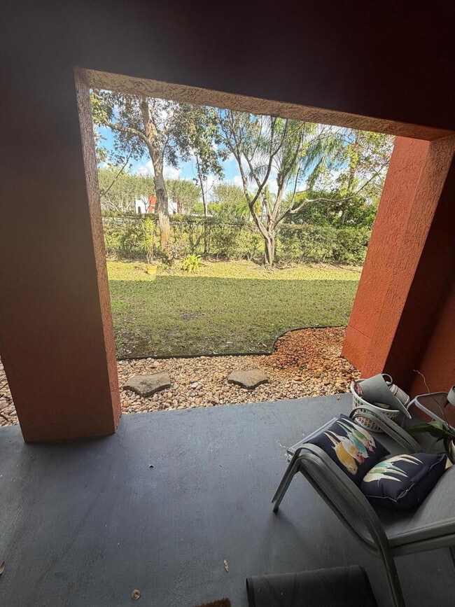 Building Photo - 7401 Palomino Dr