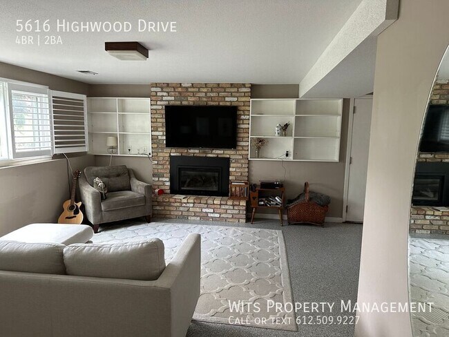Building Photo - 5616 Highwood Dr