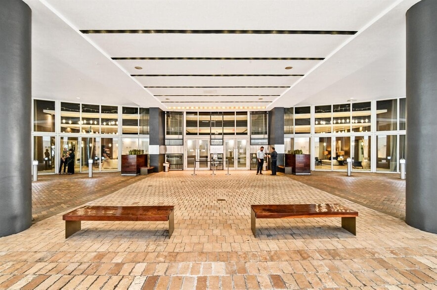 Building Photo - 60 SW 13th St