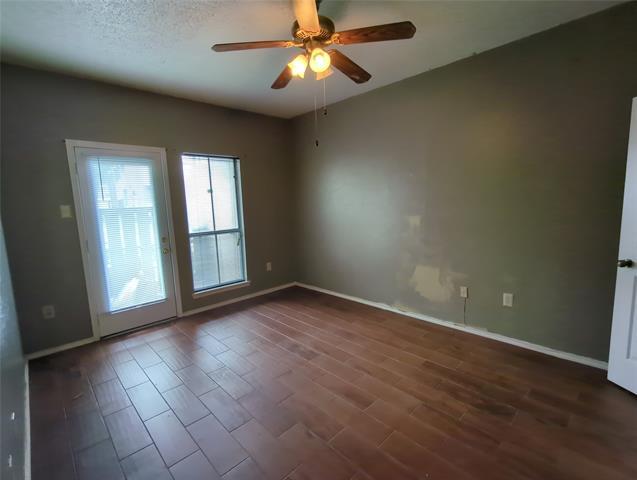 Building Photo - 9600 Royal Ln