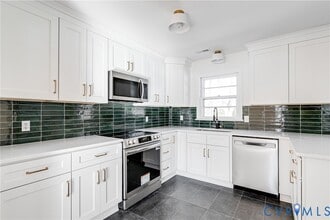 Building Photo - 5532 Jessup Rd