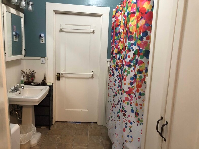 Building Photo - 3042 Halcyon Ct