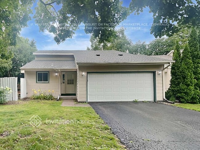 Building Photo - 5565 Knoll Dr