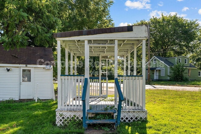 Building Photo - 6605 Barken Ave