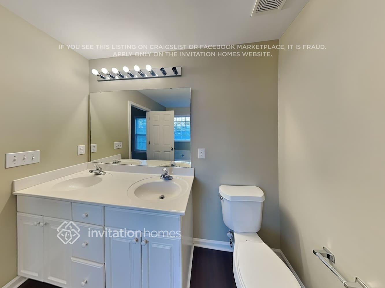 Building Photo - 1305 Heritage Manor Dr