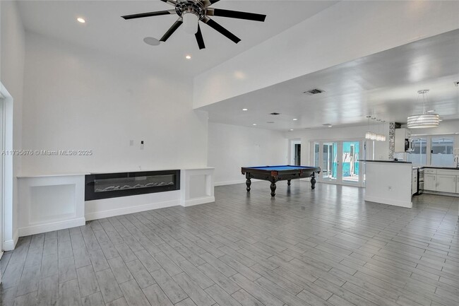Building Photo - 9240 SW 54th St