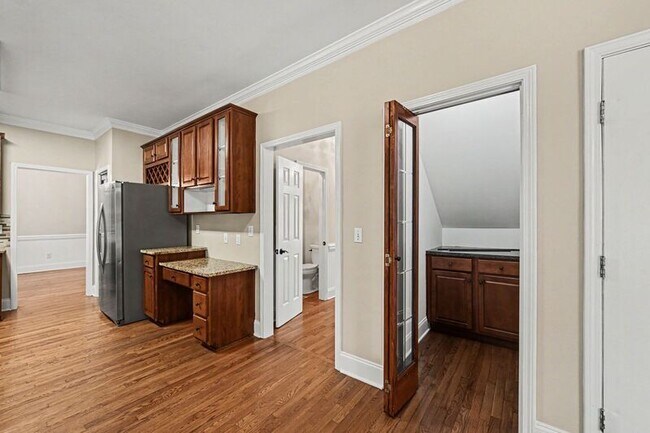 Building Photo - 10403 Persimmon Creek Dr