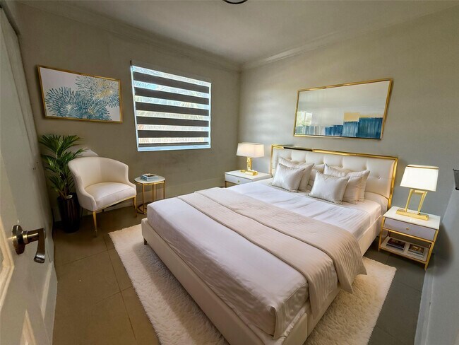 Building Photo - 2300 SW 43rd Terrace