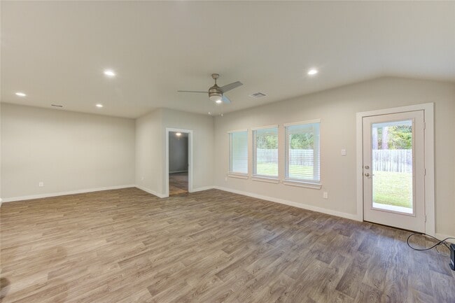 Building Photo - 14245 Wonder Lake Ln