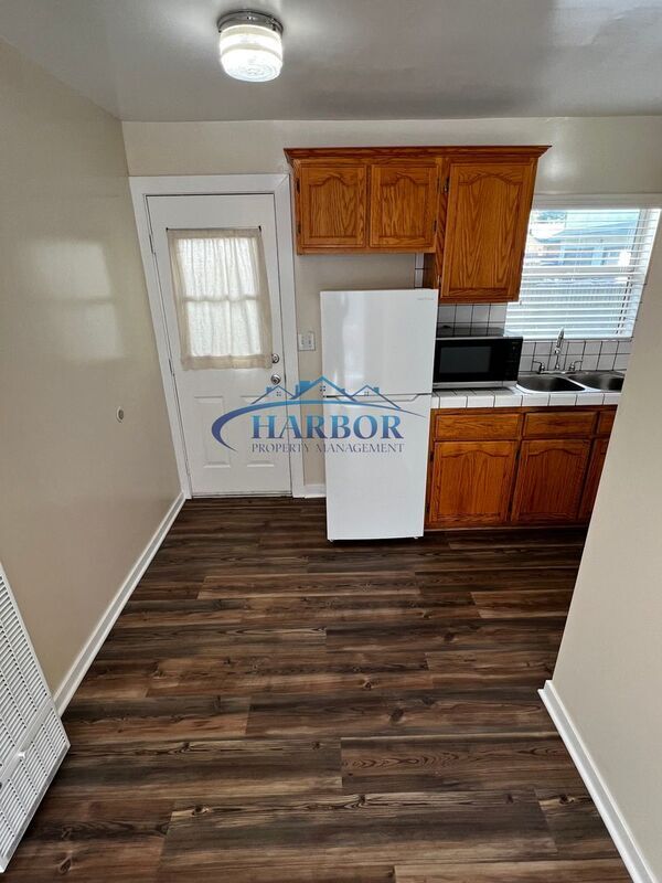 Building Photo - 1504 Madrid Ave