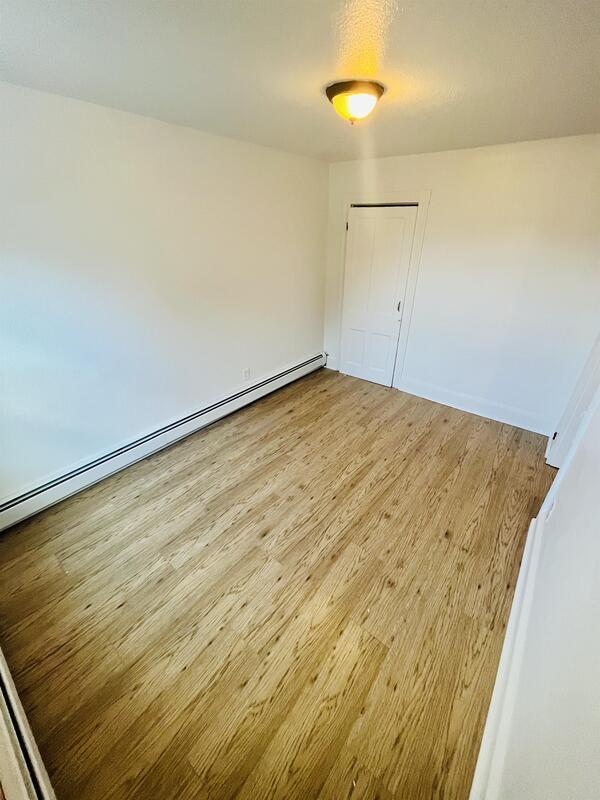 Building Photo - 1208 Bushkill St