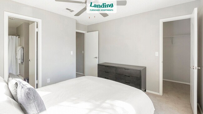 Building Photo - 2601 S Grand Canyon Dr