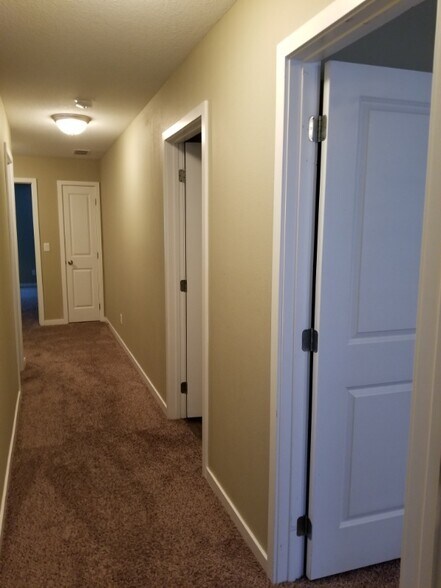 Building Photo - 9061 Burkwood Dr