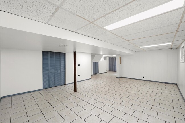 Building Photo - 5251 S Keating Ave