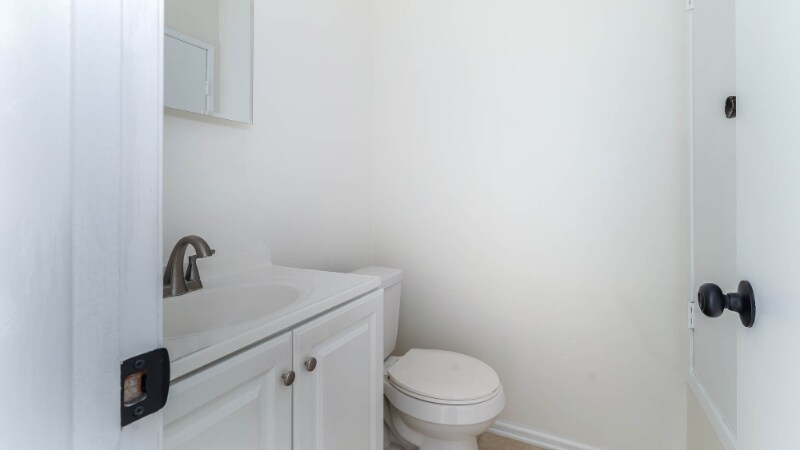 Building Photo - 1444 W 227th St