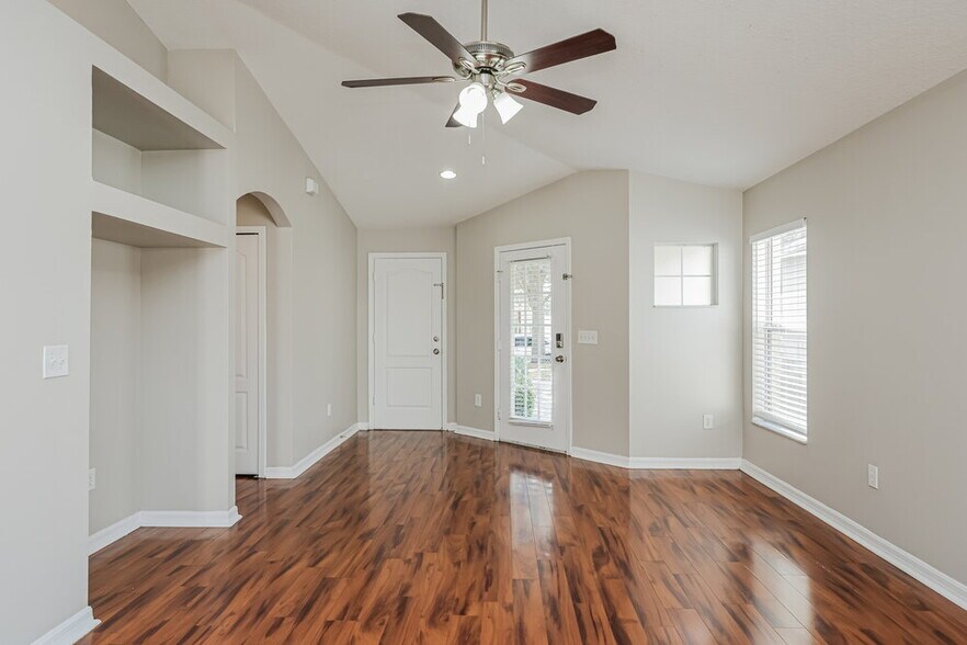 Building Photo - 12724 Evington Point Dr