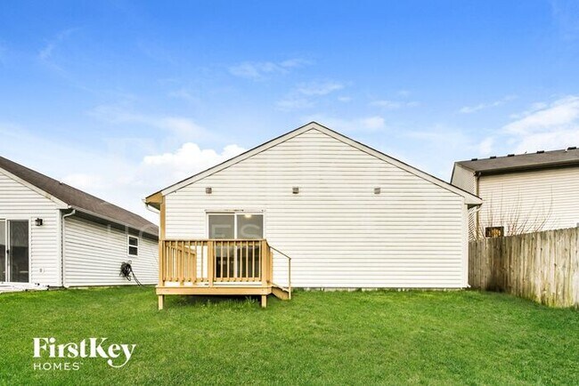 Building Photo - 5248 Bluff View Dr