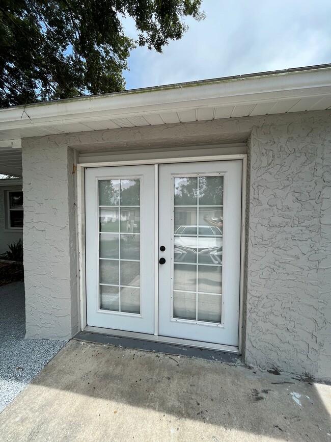 Building Photo - 4620 Aegean Ave