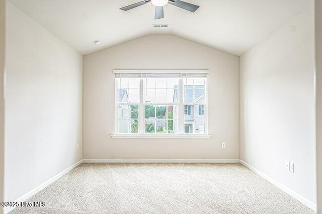 Building Photo - 1210 Gracie Ln