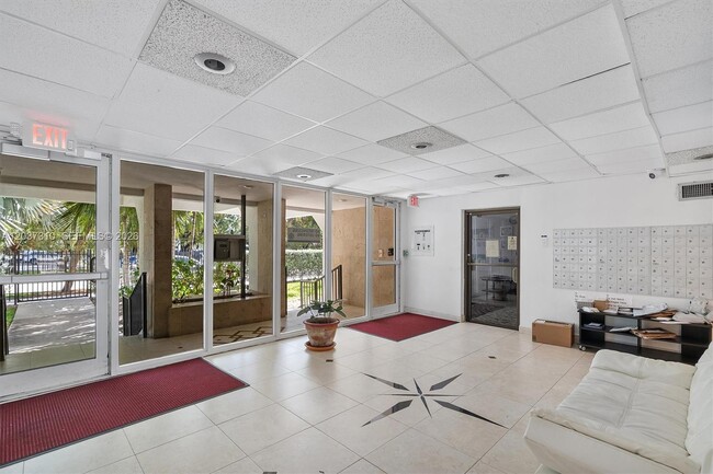 Building Photo - 250 180th Dr
