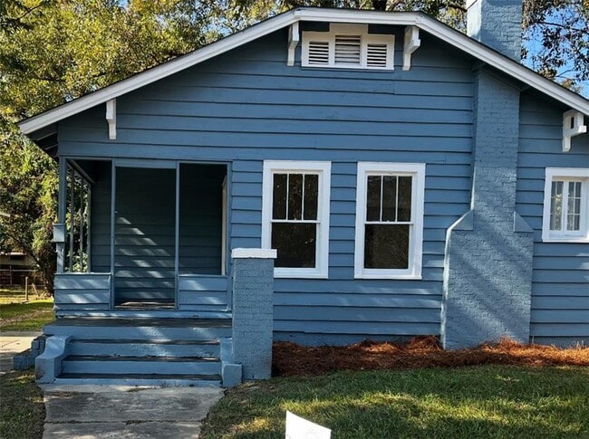 Building Photo - 113 N Carlen St