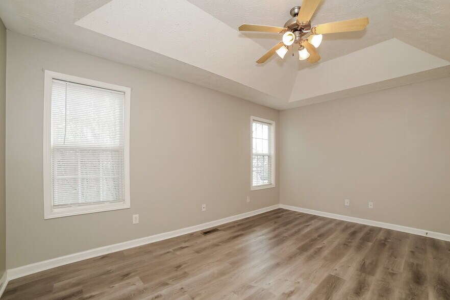 Building Photo - 124 S Winds Dr