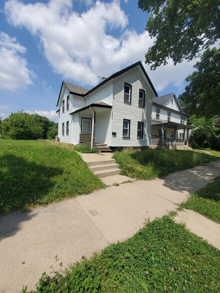 Primary Photo - 1623 N 14th St