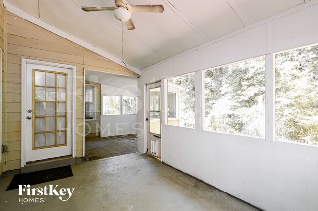 Building Photo - 2522 Halcyon Way