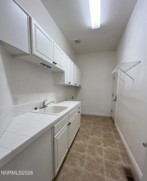 Building Photo - 2810 Halo Dr