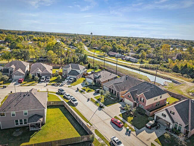 Building Photo - 126 Polar Bear Trl